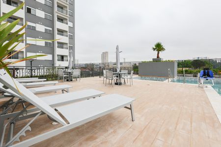 Apartamento para alugar com 36m², 2 quartos e sem vaga Apartamento para alugar com 36m², 2 quartos e sem vagaÁrea comum - Piscina