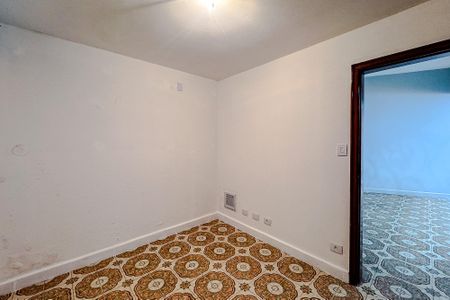 Casa à venda com 385m², 4 quartos e 4 vagasQuarto de Serviço