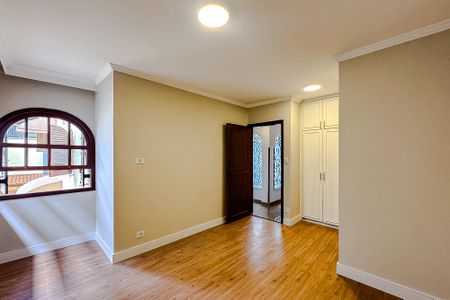 Casa à venda com 385m², 4 quartos e 4 vagasQuarto 3 - Suíte