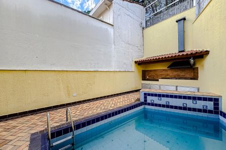 Casa à venda com 385m², 4 quartos e 4 vagasÁrea externa