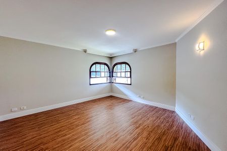 Casa à venda com 385m², 4 quartos e 4 vagasQuarto 1 - Suíte