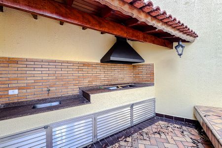 Casa à venda com 385m², 4 quartos e 4 vagasÁrea externa