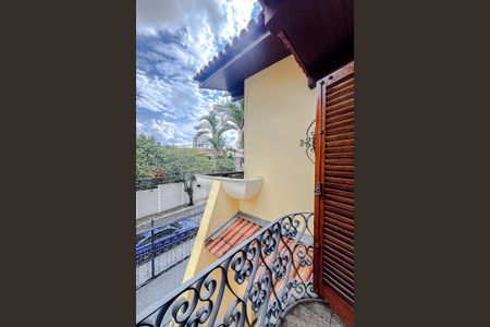 Casa à venda com 385m², 4 quartos e 4 vagasVaranda da Suíte 4