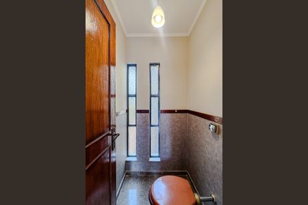 Casa à venda com 385m², 4 quartos e 4 vagasLavabo