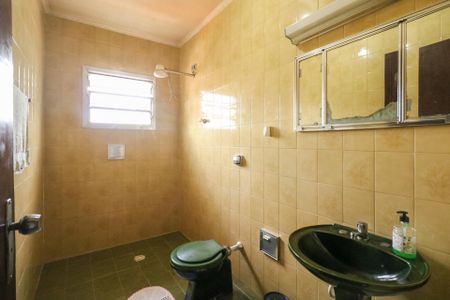 Casa à venda com 143m², 3 quartos e 2 vagasBanheiro 1