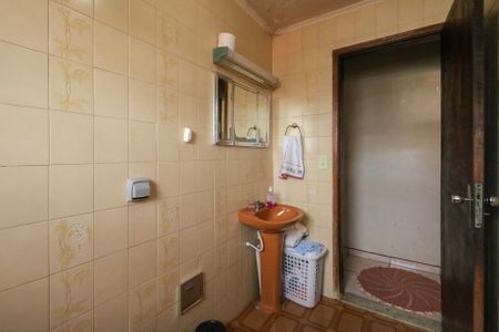 Casa à venda com 143m², 3 quartos e 2 vagasBanheiro 2