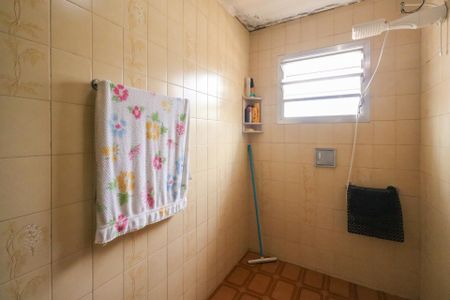 Casa à venda com 143m², 3 quartos e 2 vagasBanheiro 2