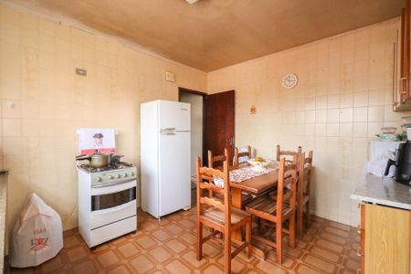 Casa à venda com 143m², 3 quartos e 2 vagasCozinha