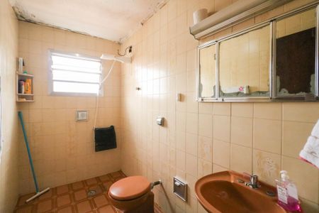 Casa à venda com 143m², 3 quartos e 2 vagasBanheiro 2