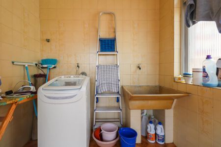 Casa à venda com 143m², 3 quartos e 2 vagasÁrea de Serviço