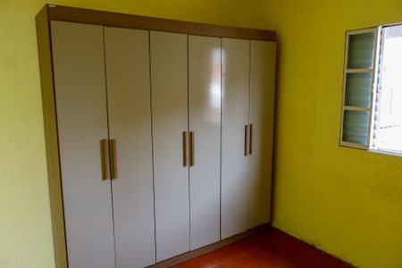 Casa para alugar com 40m², 1 quarto e sem vagaQuarto 1
