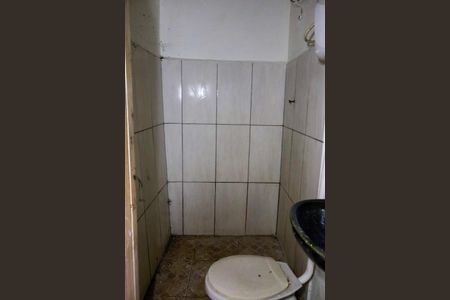 Banheiro de casa para alugar com 1 quarto, 30m² em Helena Maria, Osasco