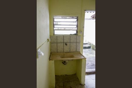 Cozinha de casa para alugar com 1 quarto, 30m² em Helena Maria, Osasco