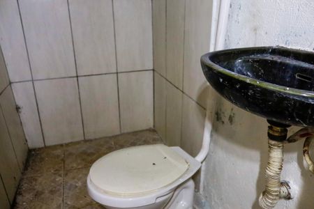 Banheiro de casa para alugar com 1 quarto, 30m² em Helena Maria, Osasco