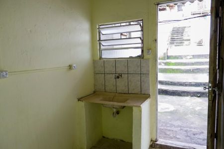 Cozinha de casa para alugar com 1 quarto, 30m² em Helena Maria, Osasco