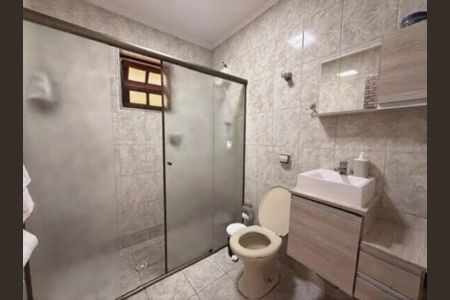 Banheiro de casa à venda com 2 quartos, 100m² em Jardim Valeria, Guarulhos