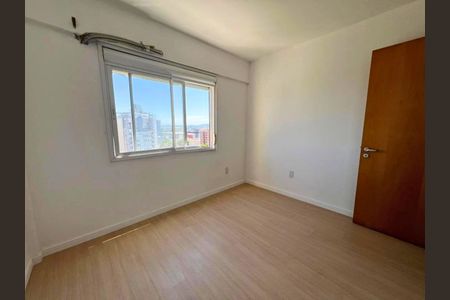 Apartamento para alugar com 104m², 3 quartos e 1 vagaQuarto 3