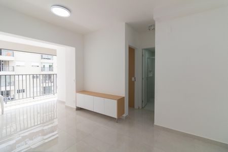 Sala de apartamento para alugar com 1 quarto, 45m² em Vila Sonia, São Paulo