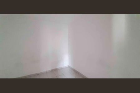 Quarto de casa para alugar com 2 quartos, 49m² em Veloso, Osasco