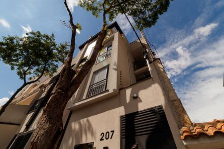 Apartamento para alugar com 36m², 2 quartos e sem vaga Apartamento para alugar com 36m², 2 quartos e sem vagaFachada