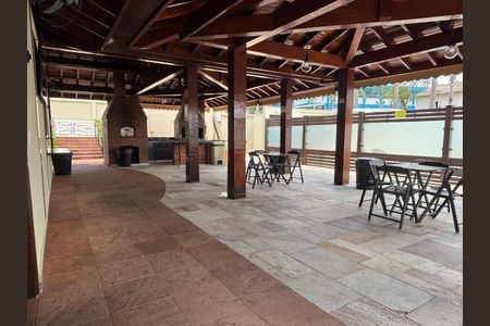 Casa de condomínio à venda com 100m², 3 quartos e 2 vagasÁrea comum - Churrasqueira