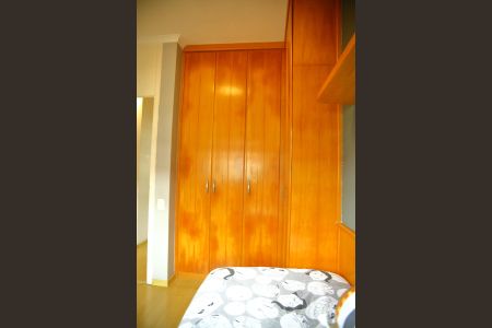 Casa de condomínio à venda com 100m², 3 quartos e 2 vagasQuarto 2 