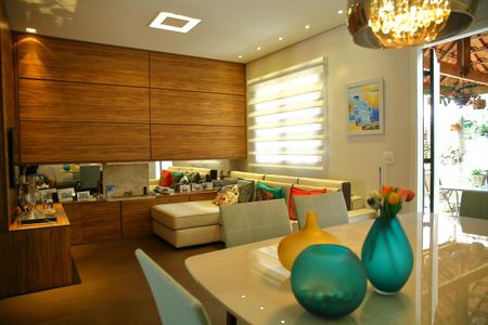 Sala de casa de condomínio à venda com 3 quartos, 100m² em Jardim Lauro Gomes, São Bernardo do Campo