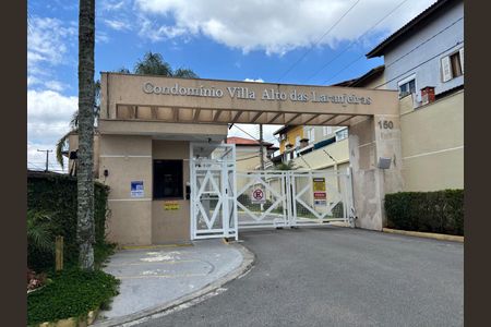 Casa de condomínio à venda com 100m², 3 quartos e 2 vagasFachada e Portaria 