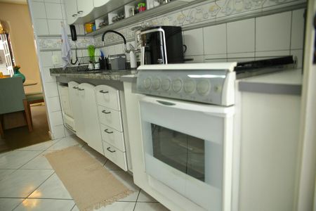 Casa de condomínio à venda com 100m², 3 quartos e 2 vagasCozinha 