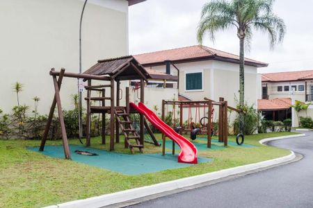 Casa de condomínio à venda com 100m², 3 quartos e 2 vagasÁrea comum - Playground