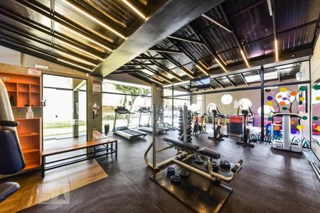 Casa de condomínio à venda com 100m², 3 quartos e 2 vagasÁrea comum - Academia