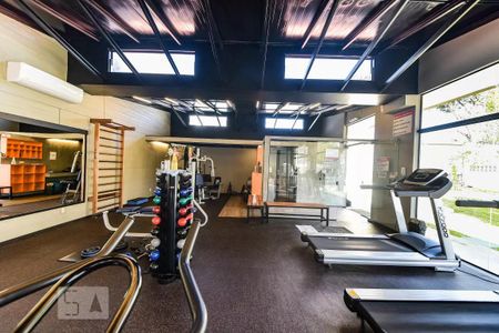 Casa de condomínio à venda com 100m², 3 quartos e 2 vagasÁrea comum - Academia