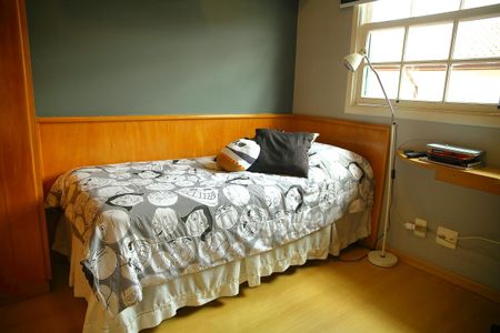 Casa de condomínio à venda com 100m², 3 quartos e 2 vagasQuarto 2 