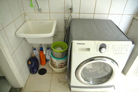 Casa de condomínio à venda com 100m², 3 quartos e 2 vagasÁrea de Serviço