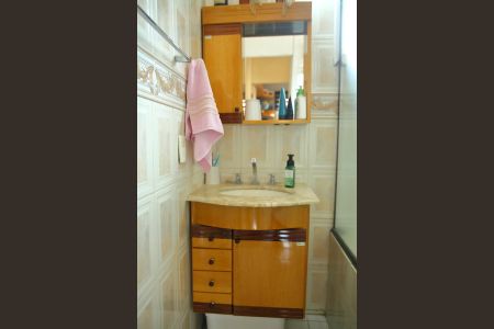 Casa de condomínio à venda com 100m², 3 quartos e 2 vagasBanheiro Social