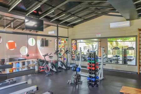 Casa de condomínio à venda com 100m², 3 quartos e 2 vagasÁrea comum - Academia