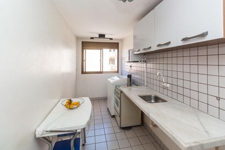 Cozinha  de apartamento para alugar com 2 quartos, 58m² em Cristo Redentor, Porto Alegre