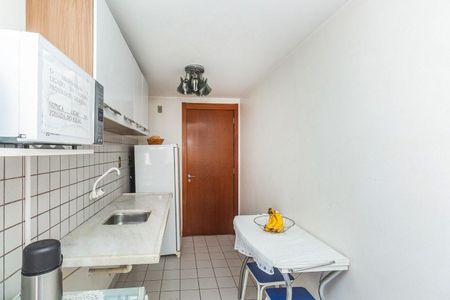 Cozinha  de apartamento para alugar com 2 quartos, 58m² em Cristo Redentor, Porto Alegre
