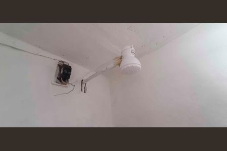 Casa para alugar com 1 quarto, 34m² em Veloso, Osasco