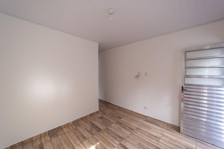 Casa para alugar com 80m², 3 quartos e 1 vaga Casa para alugar com 80m², 3 quartos e 1 vagaSala