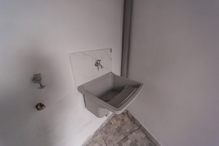 Casa para alugar com 80m², 3 quartos e 1 vaga Casa para alugar com 80m², 3 quartos e 1 vagaÁrea de Serviço