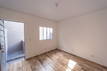 Sala de casa para alugar com 3 quartos, 80m² em Vila Araguaia, São Paulo