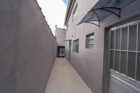 Casa para alugar com 80m², 3 quartos e 1 vaga Casa para alugar com 80m², 3 quartos e 1 vagaCorredor