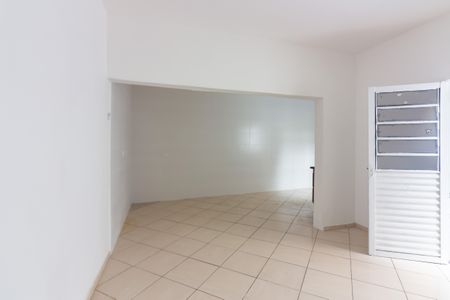 Casa para alugar com 120m², 2 quartos e 1 vagaSala 