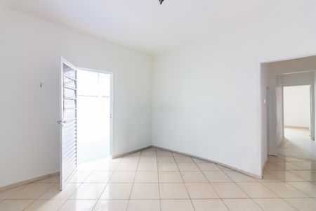 Sala de casa para alugar com 2 quartos, 120m² em Jardim Elvira, Osasco