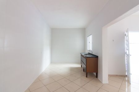 Casa para alugar com 120m², 2 quartos e 1 vagaCozinha 