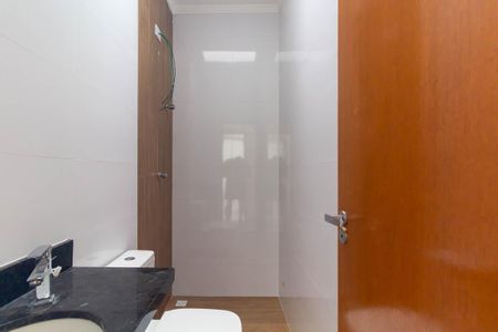 Apartamento à venda com 100m², 2 quartos e 3 vagasBanheiro da Suíte 2
