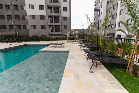 Apartamento para alugar com 38m², 2 quartos e sem vaga Apartamento para alugar com 38m², 2 quartos e sem vagaÁrea comum - Piscina