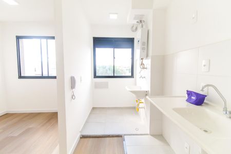 Apartamento para alugar com 38m², 2 quartos e sem vaga Apartamento para alugar com 38m², 2 quartos e sem vagaCozinha e Área de Serviço