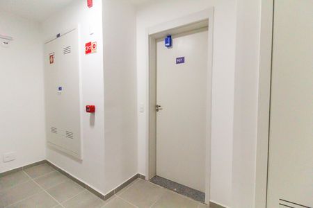 Apartamento para alugar com 38m², 2 quartos e sem vaga Apartamento para alugar com 38m², 2 quartos e sem vagaHall